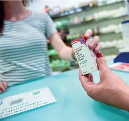  ??  ?? Farmacie Invasione dei grandi gruppi, l’allarme del sindacato