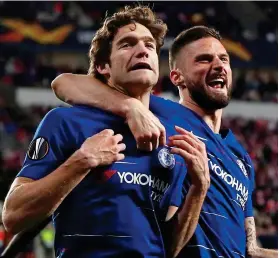  ?? REUTERS ?? Just in time: Alonso (left) celebrates with Olivier Giroud