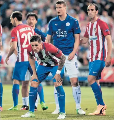  ??  ?? EL ÚLTIMO. El Leicester visitó el Calderón el pasado mes de abril y perdió 1- 0, con gol de Griezmann.