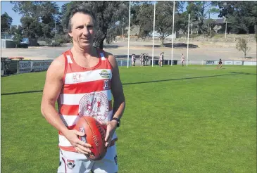  ??  ?? ON THE BALL: Ararat football coach Matthew Walder is confident his team will be well-placed to win a Good Friday game against Stawell at Ararat’s Alexandra Oval. Picture: DYLAN DE JONG