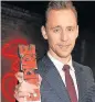  ??  ?? HERO Tom Hiddleston