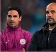  ??  ?? Mikel Arteta, 36 anni, con Pep Guardiola al Manchester City. A destra, Antonio Conte, 48 anni, al Chelsea dal 2016