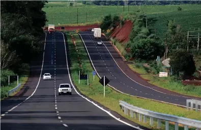  ?? Gustavo Carneiro ?? No modelo proposto pelo governo federal, praça de pedágio na PR-445 ficaria na altura do Km 57, na saída de Londrina para Irerê, onde parte do trecho já está duplicada