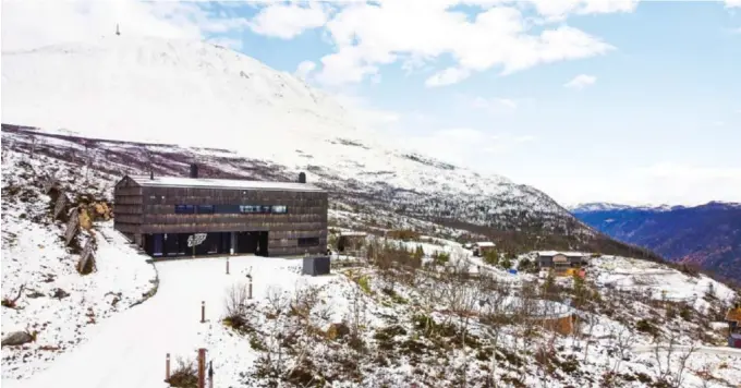  ?? FOTO: NORDVIK ?? Den store hytta på Gaustablik­k er solgt for 13,8 millioner kroner.