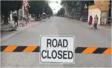  ??  ?? Government Street, between Fort and Yates streets, is closed to vehicles on Sundays from noon to 5 p.m. until mid-September.