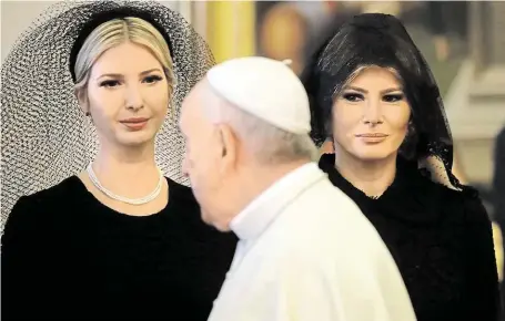  ?? Ivanka Trumpová (vlevo) a první dáma USA Melania při setkání s papežem ve Vatikánu. FOTO ČTK/ AP ??