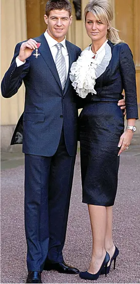  ??  ?? At the Palace: The couple in 2007 when Gerrard received an MBE