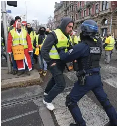  ?? DR ?? Milhares de manifestan­tes foram detidos em todo o país