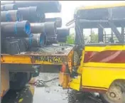  ?? HT PHOTO ?? The school bus that rammed into a stationary truck at Chak Alla Baksh village, Mukerian, in Hoshiarpur on Monday.