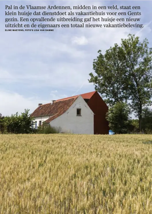  ??  ?? De oude hoeve wordt geruggeste­und door het nieuwe, strakke bijgebouw.