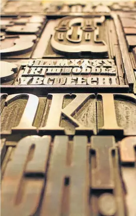  ??  ?? Letras de molde. La tipografía une arte y ciencia para mejorar la calidad de los libros.