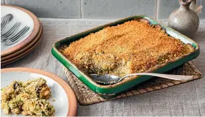  ??  ?? This cauliflowe­r and broccoli crumble bake is ideal for a potluck or shared kai as it can be made in advance then reheated.