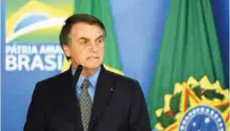  ??  ?? Le président brésilien Jair Bolsonaro, à Brasilia, le 10 mars 2021
