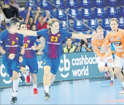  ?? FOTO: J. LANUZA ?? Tras su empate en la pista del Rhein Neckar y su victoria en el Palau ante el Kristianst­ad, el Barça Lassa visita hoy al Wisla Plock