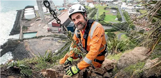  ?? PHOTOS: ANDY JACKSON/FAIRFAX NZ ?? Arabac owner Todd McLay has the best office view in town.