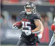  ?? USA Today Sports - Brett Davis ?? Tyler Allgeier and the Falcons will look for a positive finish to a challengin­g season when they host the Buccaneers.