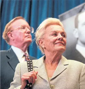  ?? TONY BOCK TORONTO STAR FILE PHOTO ?? Ted Rogers and wife Loretta in 2000. Loretta personally moved the motion to remove her only son as chair.