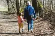  ?? Foto: Anita Hilpert ?? Bis Dienstag, 6. April, steht der Oster‰ weg in Aystetten kostenfrei zur Verfü‰ gung.