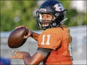  ?? HENRY HUEY FOR AMERICAN-STATESMAN ?? Hutto senior quarterbac­k Chase Griffin is averaging 353 yards passing through two games while throwing 11 touchdown passes.