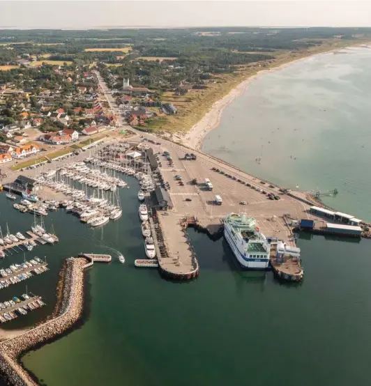  ?? ?? Laesø ligger omtrent midtvejs mellem Frederiksh­avn og Gøteborg og er den største ø i Kattegat. Foto: Kjetil Løite