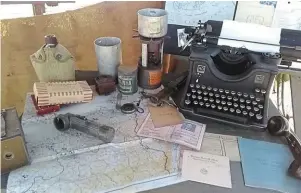  ?? | PHOTO : OUEST-FRANCE ?? Des objets de la collection privée de Nicolas Richard datant de la Seconde Guerre mondiale.