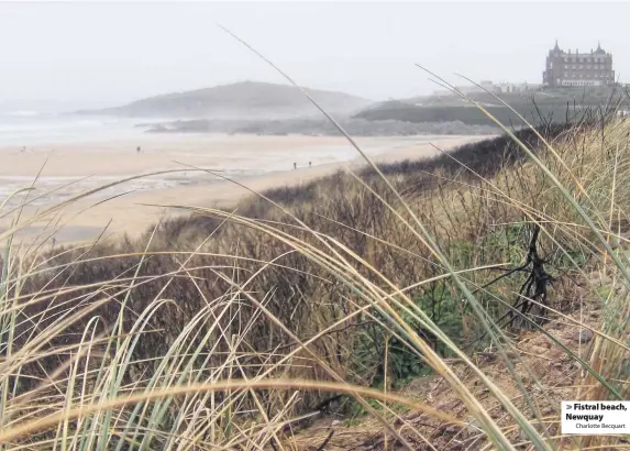  ?? Charlotte Becquart ?? > Fistral beach, Newquay