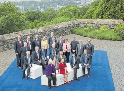  ?? BLOOMBERG ?? Respaldo. Los ministros de Finanzas del G-7 reunidos en la ciudad alemana de Königswint­er,