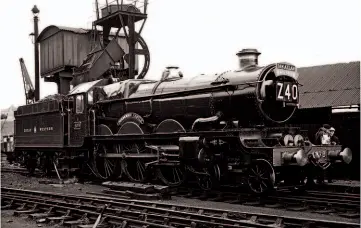  ??  ?? No. 4079 at Worcester motive power depot on August 8, 1966, after working a Paddington-Swindon Ian Allan special. MORTONS RAILWAY MAGAZINE ARCHIVE/NORMAN PREEDY