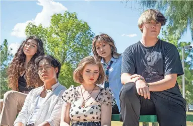  ?? MEGAN MENDOZA/THE REPUBLIC ?? High schoolers and organizers for LGBTQ+ issues and representa­tion include, from left, Yara Rosas, 16, Hayden Nguyen, 17, Corinne Collins, 16, Dawn Shim, 16, and Kanix Gallo, 14.