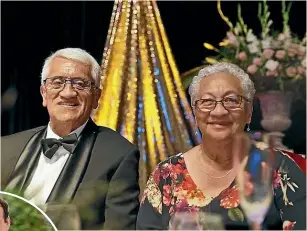  ?? ATAWHAI EDWARDS ?? Anaru Tamihana (pictured with his wife Hine), was given a final farewell yesterday.