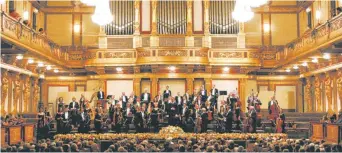  ??  ?? Die K&K Philharmon­iker – hier im Wiener Musikverei­n – gastieren am 8. Januar wieder in Ulm.