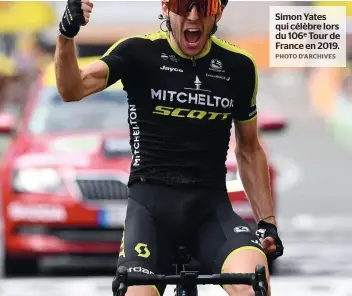  ?? PHOTO D’ARCHIVES ?? Simon Yates qui célèbre lors du 106e Tour de France en 2019.