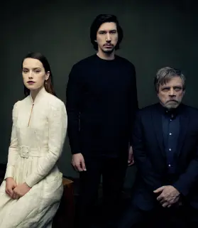  ??  ?? Daisy Ridley, Adam Driver y Hamill