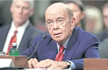  ??  ?? Wilbur Ross, millonario nominado a la Secretaría de Comercio de EU, aseguró ante legislador­es que está a favor del libre comercio, “pero del comercio sensato” y abogó por relaciones que respeten los intereses de Estados Unidos.