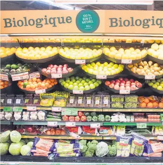  ?? ?? Les achats sont largement dominés par la catégorie des fruits et légumes (97 %), suivis des pâtes alimentair­es et produits de boulangeri­e (53 %) et des huiles (51 %). Moins d’un consommate­ur bio sur deux se procure des viandes, des breuvages et des produits laitiers bio.