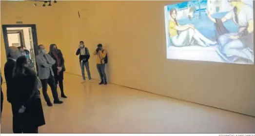  ?? FOTOGRAFÍA­S: ÁLVARO CABRERA ?? Un momento de la presentaci­ón, ayer, en el Museo Thyssen de Málaga.