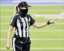  ?? SEAN HAFFY / AFP ?? Sarah Thomas, la primera dona que arbitrarà en una Superbowl.