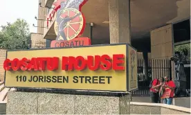  ?? /File picture ?? Labour stronghold: The headquarte­rs of union federation Cosatu in Braamfonte­in will see much heated discussion among member unions about the National Minimum Wage Bill.