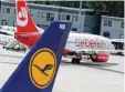  ?? Foto: dpa ?? Kann Lufthansa reibungslo­s Air Berlin übernehmen? Es gibt Zweifel.