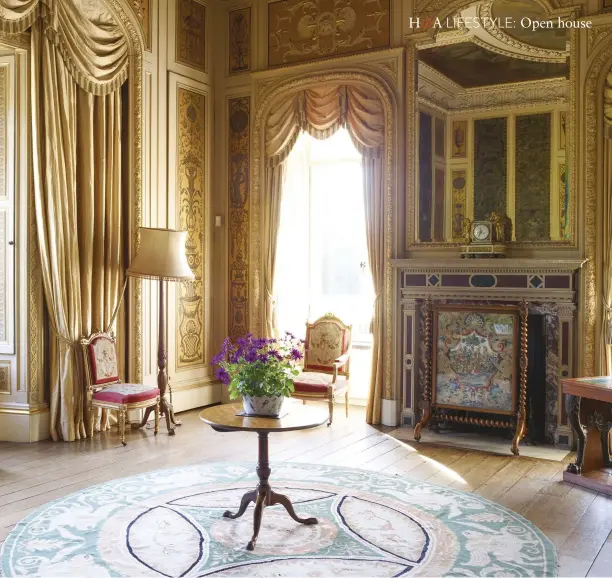  ??  ?? ABOVE Painted Italianate panels, embroideri­es and a large over- mantel mirror decorate the sumptuous light- lled Music Room. Today, sometimes used for informal family lunches, the room houses the Jacob Frères desk, which is believed to have once...