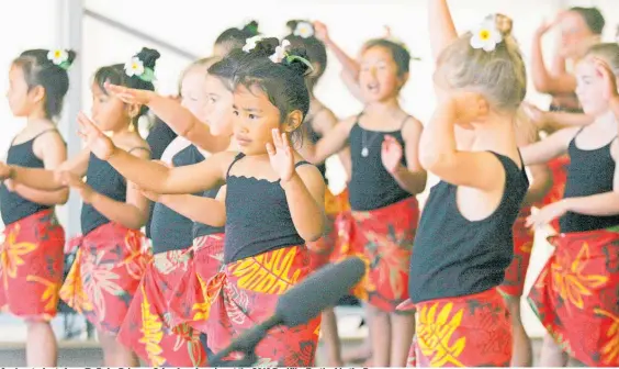  ?? Photo / Drops Photograph­y ?? Junior students from Te Puke Primary School performing at the 2019 Pasifika Festival in the Bay.