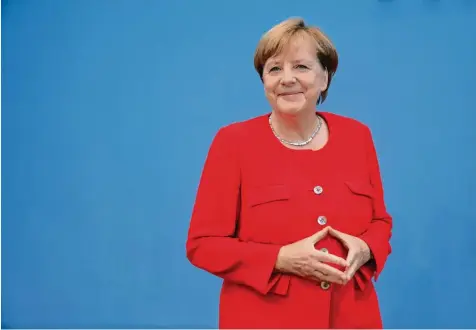  ?? Foto: Michael Kappeler, dpa ?? Bundeskanz­lerin Angela Merkel: Gegen Vorwürfe, der Bundestags­wahlkampf sei zu langweilig, wehrt sich die Cdu chefin: „Dass man sich beschimpft, ist nicht meine Defi  nition von Wahlkampf.“