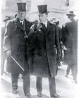  ??  ?? John D. Rockefelle­r, left, with his son, John D. Rockefelle­r Jr., in 1915