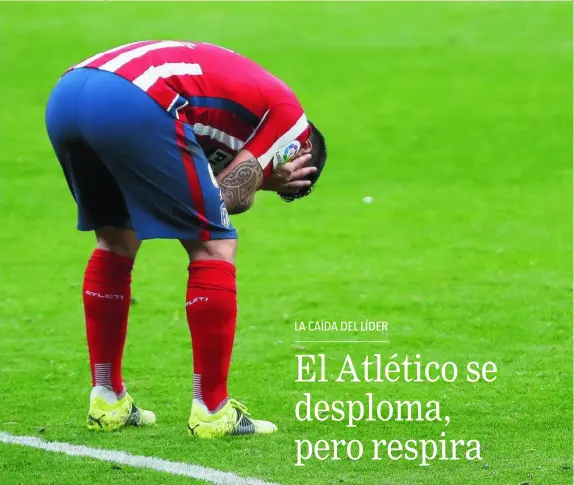  ?? ATLETICODE­MADRID.COM ?? Luis Suárez, el goleador del Atlético, se lamenta después de una ocasión fallada