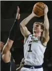  ?? PHOTO BY PAUL RODRIGUEZ ?? UC Irvine guard Dawson Baker scored 23 points in Saturday night’s Big West Conference home win over UC Riverside.