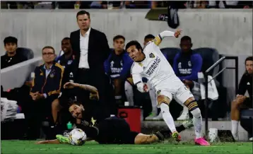  ?? PHOTO BY TREVOR STAMP ?? Riqui Puig, right, and the Galaxy are six points out of ninth place and the final MLS playoff spot with seven matches left.