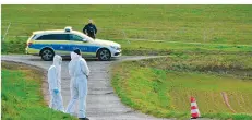  ?? FOTO: BECKERBRED­EL ?? Die Spurensich­erung hat auf einem Feld bei Homburg-Einöd ermittelt. Ein 30-Jähriger soll dort einen 29-Jährigen erstochen haben.