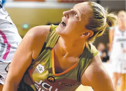  ?? INTENSITY REQUIRED: Townsville Fire skipper Suzy Batkovic knows what is needed on Saturday. Picture: ALIX SWEENEY ??