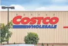  ?? ISTOCK PHOTO ?? Good employee benefits helped push wholesale retailer Costco to the top of Comparably’s list.
