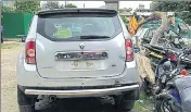  ?? HT PHOTO ?? The car that was left behind by the Noida thieves.